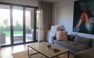 2 Bedroom Apartment in Steyn City