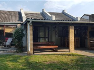 3 Bedroom House in Charlo
