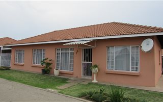3 Bedroom Townhouse in Brits Central