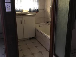 2 Bed House in Eldorado Park