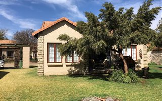 2 Bedroom Townhouse in The Coves