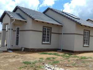 2 Bed House in Vereeniging Central