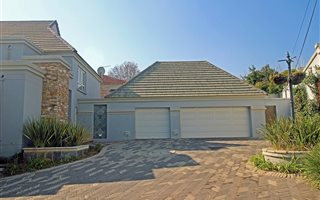 4 Bedroom Cluster in Dunkeld West