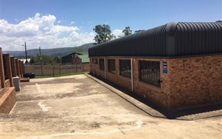 1345 m² Industrial space in Masons Mill