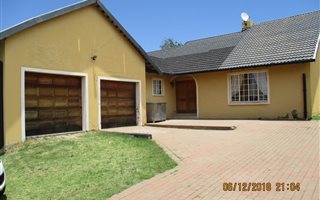 3 Bedroom House in Witpoortjie