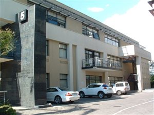 281.230010986328 m² Office Space in Sandhurst