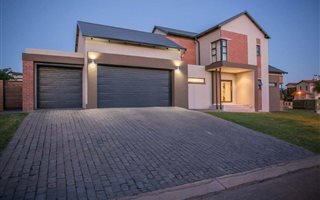 4 Bedroom House in Copperleaf