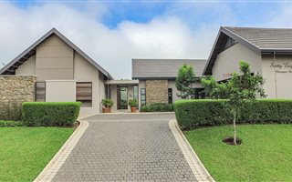 4 Bedroom House in Cotswold Downs Estate