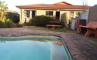 3 Bedroom House in Dana Bay