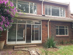 3 Bed Duplex in Ashlea Gardens