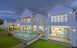 5 Bedroom House in Waterfall Estate