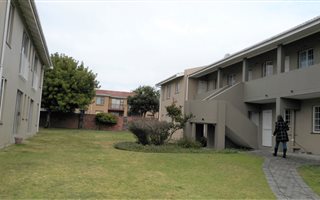 1 Bedroom Apartment in Oakglen