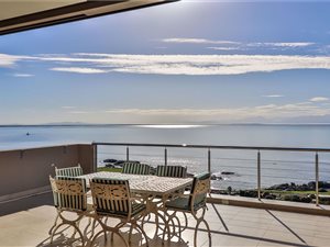 4 Bed House in Simons Town