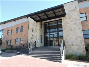 333 m² Commercial space in Paulshof