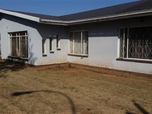 5 Bed House in Meyerton Park