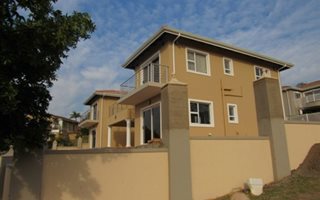 6 Bedroom House in Illovo Beach