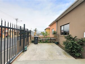 2 Bed House in Brooklyn