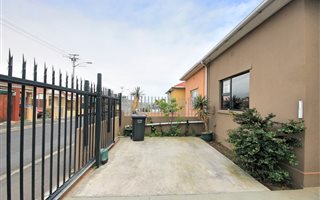 2 Bedroom House in Brooklyn