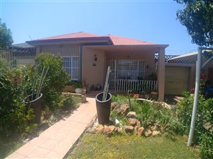 3 Bed House in La Rochelle