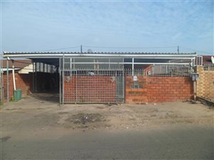 2 Bed Townhouse in Trenance Manor