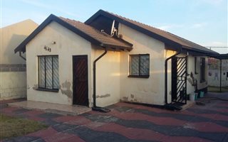 3 Bedroom House in Kaalfontein