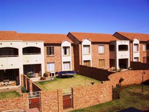 2 Bedroom House in Eco Park