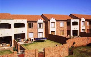 2 Bedroom House in Eco Park