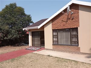 4 Bed House in Visagie Park