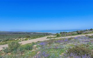 621 m² Land available in Langebaan Central