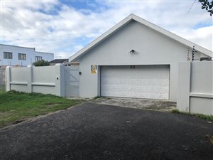 3 Bedroom House in Plumstead