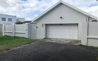 3 Bedroom House in Plumstead