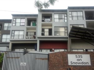 4959 m² Commercial space in Florida Hills