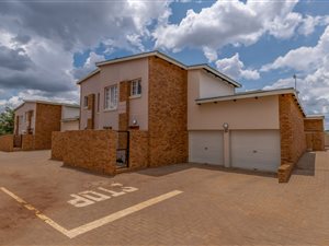2 Bed Townhouse in Tijger Valley and surrounds
