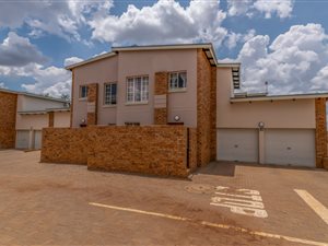 2 Bed Townhouse in Tijger Valley and surrounds