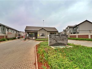 2 Bed Townhouse in Cloverdene