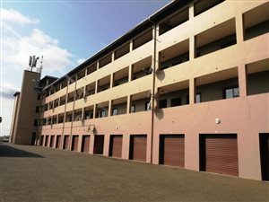 2 Bed Apartment in Empangeni Central