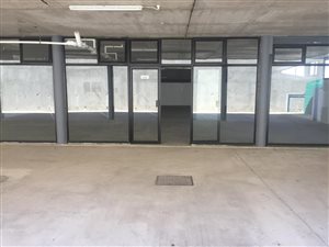 315 m² Commercial space in Overport