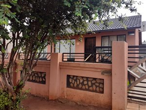 3 Bed House in Vosloorus