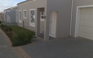 3 Bedroom Cluster in Westbrook