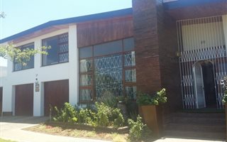 4 Bedroom House in Panorama
