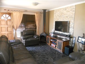3 Bed House in Highbury