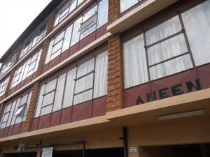 Bachelor apartment in Kempton Park Central