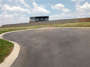 447 m² Land available in Knopjeslaagte