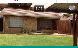2 Bedroom Flat in Springs Central
