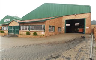 1078 m² Industrial space in Witbank Central