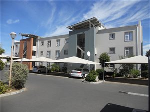 2 Bed Apartment in Van Der Stel