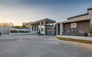 3 Bedroom Cluster in Lonehill