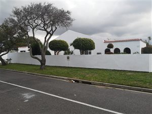 3 Bed House in Retreat