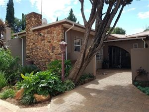 5 Bed House in Irene Park