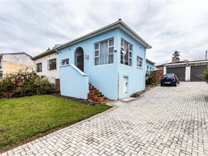 3 Bed Duplex in Lennox Estate